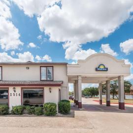 Days Inn by Wyndham Bryan College Station,位于大学城的酒店