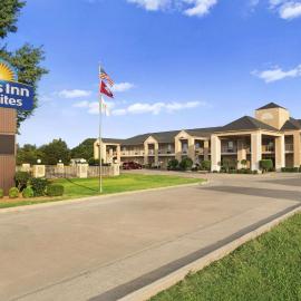 Days Inn & Suites by Wyndham Stuttgart，位于Stuttgart的酒店