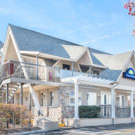 Days Inn by Wyndham Springfield/Phil.Intl Airport,位于斯普林菲尔德的酒店