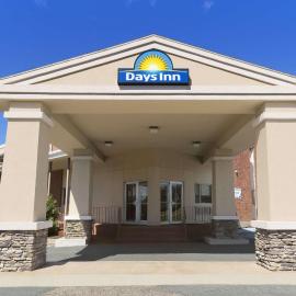 Days Inn by Wyndham Bridgewater Conference Center，位于布里奇沃特的酒店