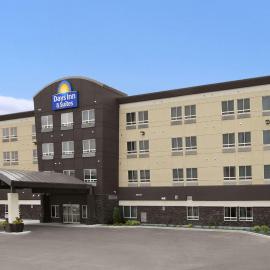Days Inn & Suites by Wyndham Winnipeg Airport Manitoba，位于温尼伯的酒店