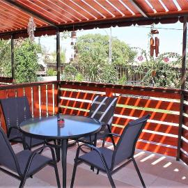 Dead Sea Sun Guest House，位于阿拉德的酒店