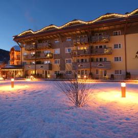 Adler ApartHotel，位于莫埃纳的酒店