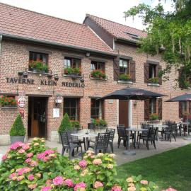 Hotel Klein Nederlo，位于Vlezenbeek的酒店