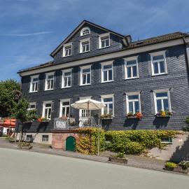 Hotel Alte Schule，位于巴特贝勒堡的酒店