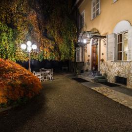 Park Hotel Villa Salzea，位于特罗法雷洛的酒店
