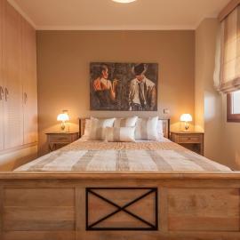 Evgatis Beach Luxury Apts，位于Thános的酒店