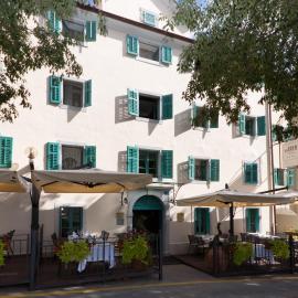 Boutique Hotel Vela Vrata，位于布泽特的酒店
