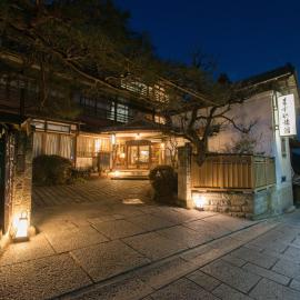 Masuya Ryokan，位于青木市的酒店