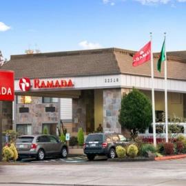 Ramada by Wyndham Kent Seattle Area，位于肯特的酒店