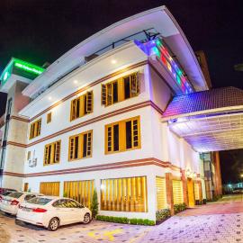 Hill Palace Hotel & Spa，位于科钦的酒店