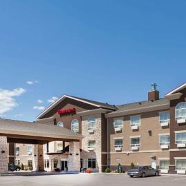 Ramada by Wyndham Creston，位于克雷斯顿的酒店