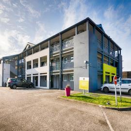 B&B HOTEL Rouen Parc des Expos Zénith，位于大峡谷的酒店