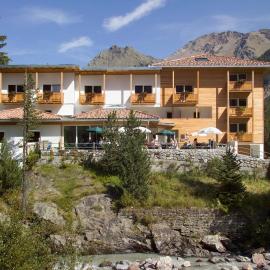 Hotel zum See，位于马尔泰洛的酒店