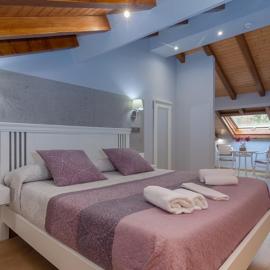 Hotel La Terraza De Puente Viesgo，位于蓬特维耶斯戈的酒店