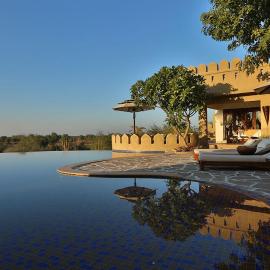 Mihir Garh，位于Rohat的酒店