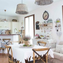 La Casa Di Menny Maison de Campagne，位于莫内利亚的酒店