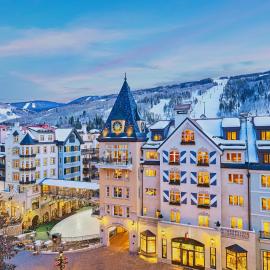 The Arrabelle at Vail Square, a RockResort, by Vail Resorts，位于范尔的酒店