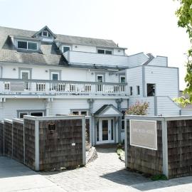 Bird Rock Hotel，位于星期五港的酒店