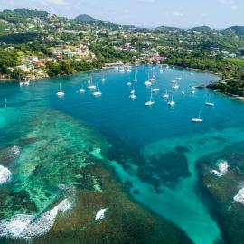 Blue Lagoon Hotel and Marina Ltd，位于金斯敦的酒店