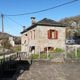 Amanitis Stone House，位于基波伊的酒店