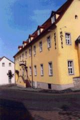 Hotel "Zur Sonne"，位于Querfurt的酒店