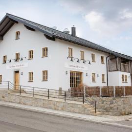 Gasthaus - Hotel FUCHS，位于毛特的酒店