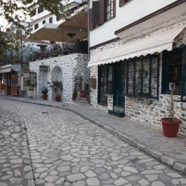 Mansion Theodora，位于马克里尼撒的酒店