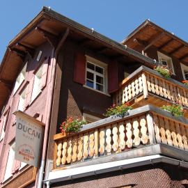 Hotel Ducan，位于Monstein的酒店
