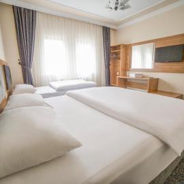 Inceli Hotel，位于乌宗的酒店