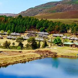 124 Fairways Drakensberg Gardens，位于安德伯格的酒店