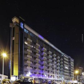 Hotel Résidence La Falaise，位于杜阿拉的酒店