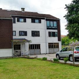 Guesthouse Trikic，位于Drvar的酒店