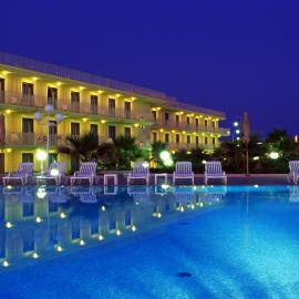 Dioscuri Bay Palace，位于圣莱昂的酒店