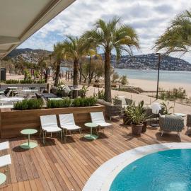 Hotel Maritim 4 Superior，位于罗萨斯的酒店