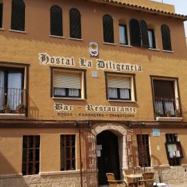 Hostal Restaurante La Diligencia，位于库尼特的酒店