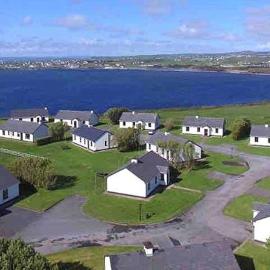 Quilty Holiday Cottages - Type A，位于奎尔蒂的酒店