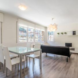 Apartaments Riu D'Incles，位于因克勒斯的酒店