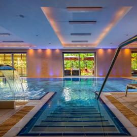 Betekints Wellness Hotel，位于维斯普雷姆的酒店