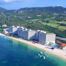 Rizzan Sea Park Hotel Tancha Bay，位于恩纳的酒店