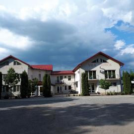 Pensiunea Cionca str 1 Decembrie 1918 nr 466，位于吉勒乌的酒店