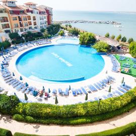Marina Cape Vacation Complex，位于拉夫达的酒店
