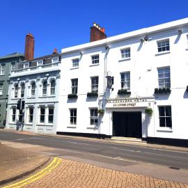 The Chequers Hotel,位于纽伯里的酒店