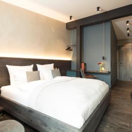 Wailtl Hotel，位于多尔芬的酒店