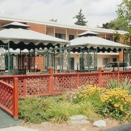 Meadow Court Inn - Ithaca，位于伊萨卡的酒店