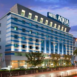 Aqua Hotel，位于瓦尔纳的酒店