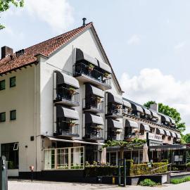 Hotel 't Paviljoen，位于雷嫩的酒店