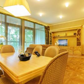 Grand SPA Lietuva Serviced Apartments Dzūkija，位于德鲁斯基宁凯的酒店