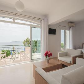 Studios Angeliki，位于拉瑟的酒店