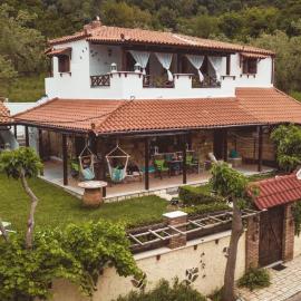 Kalogirou Stone House，位于里姆尼奥纳斯的酒店
